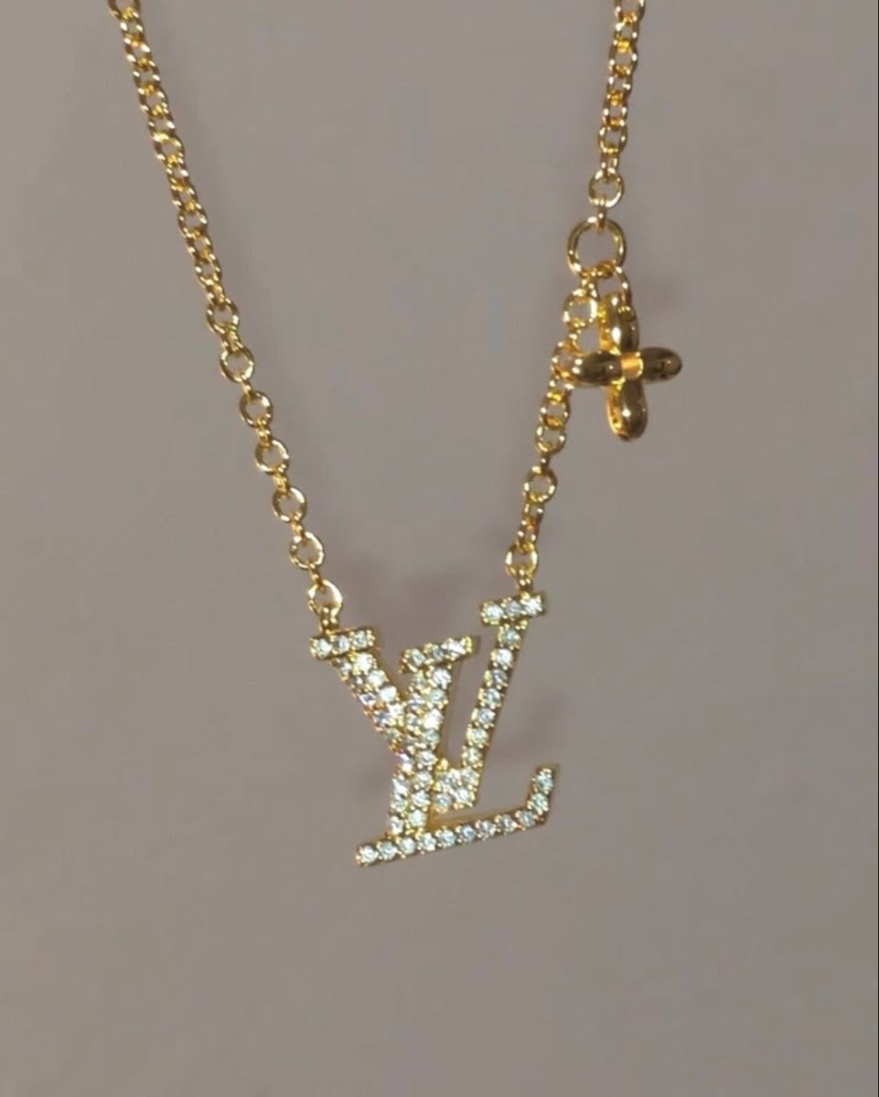 Collier LV