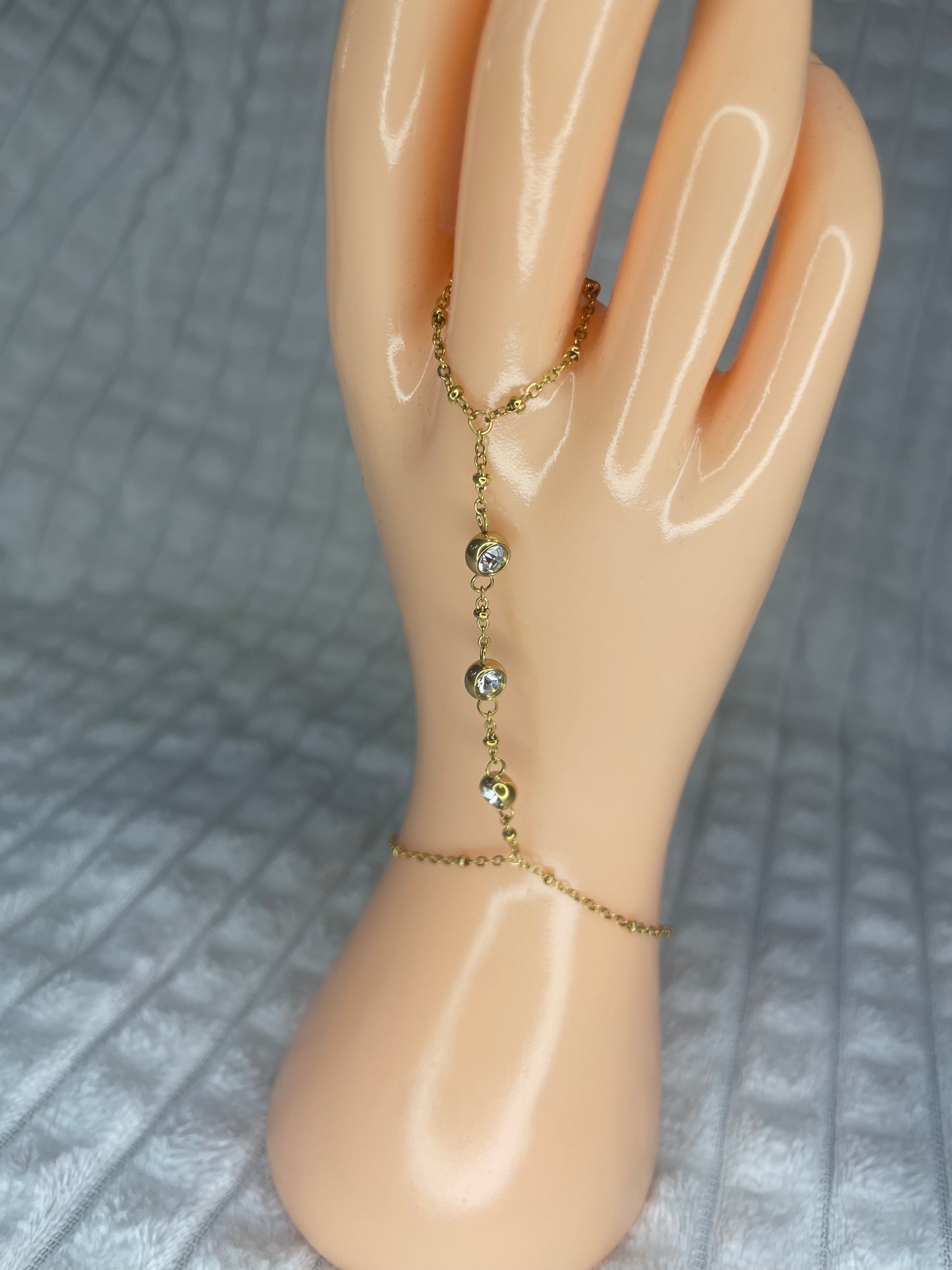 Chaîne à Main Sahara