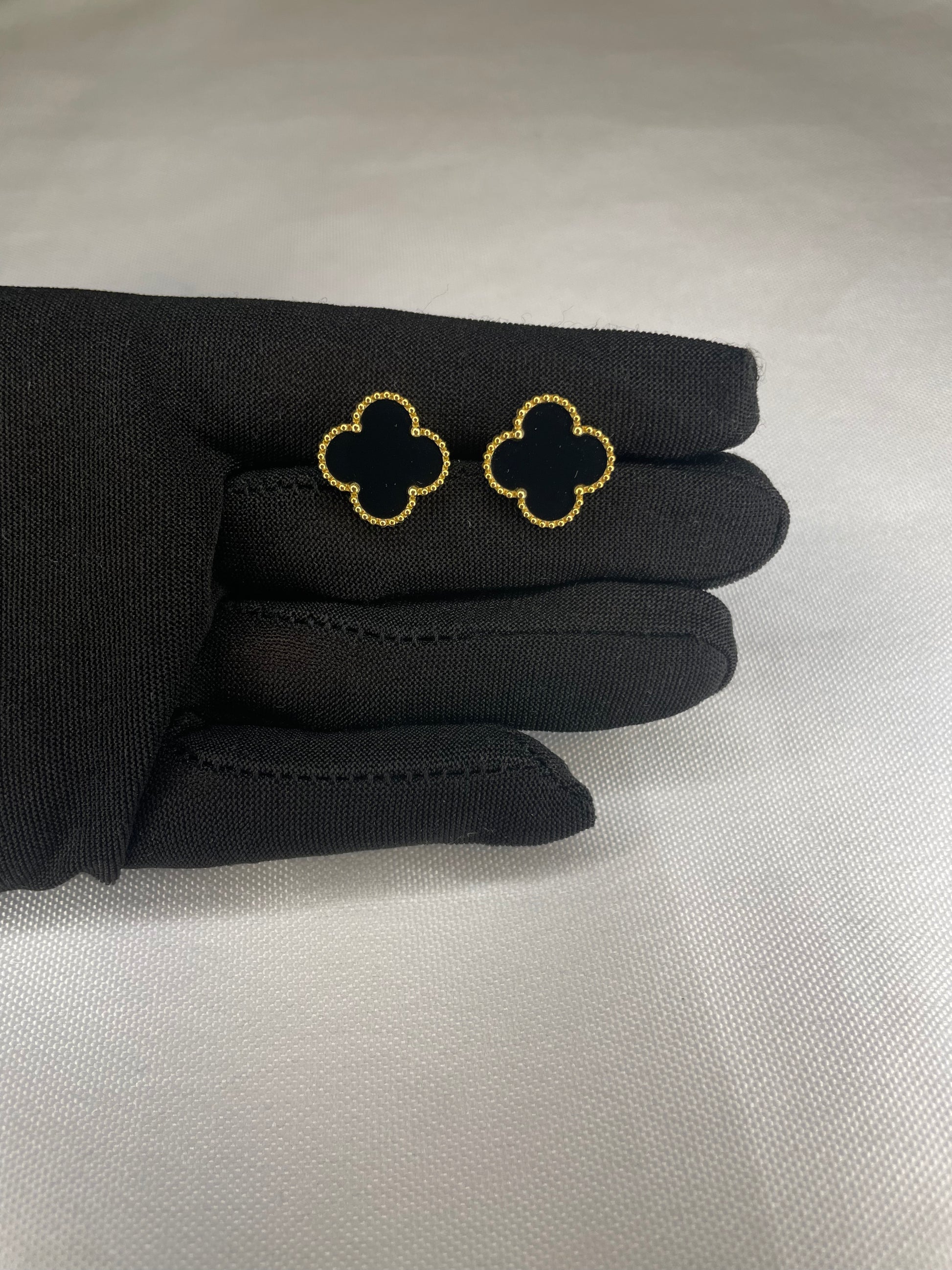 Boucle d'oreille Black