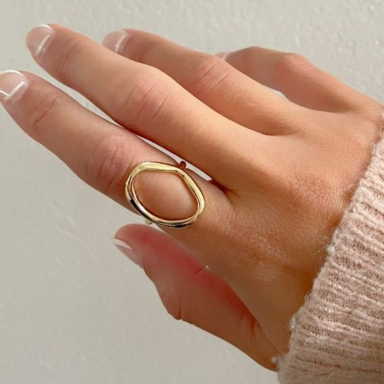 Bague Ovale Minimaliste